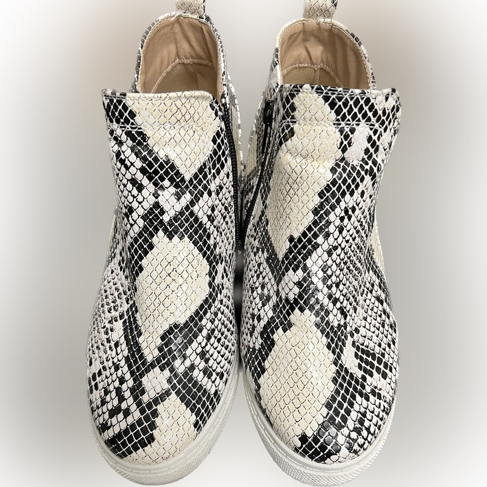 Outwoods Snake skin Ankle Sneakers